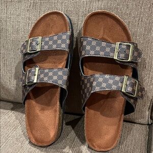 Women’s Brown Patterned Sandals